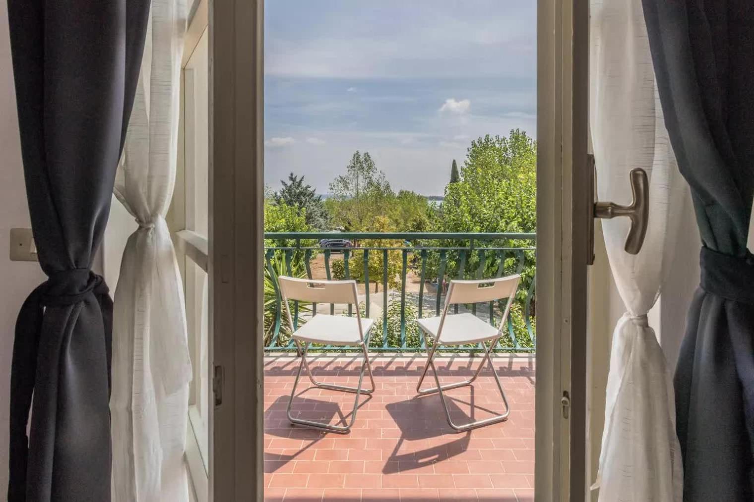 Appartamento Campiello Sirmione Luaran gambar